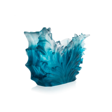 Load image into Gallery viewer, Maya Seashell Medium Vase