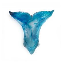 Load image into Gallery viewer, Maya Whale Wall Lamp