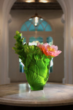 Load image into Gallery viewer, Magnum Vase - Jardin de Lotus