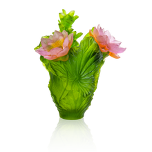 Load image into Gallery viewer, Magnum Vase - Jardin de Lotus
