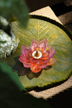 Load image into Gallery viewer, Amber Pink Incense Holder - Jardin de Lotus